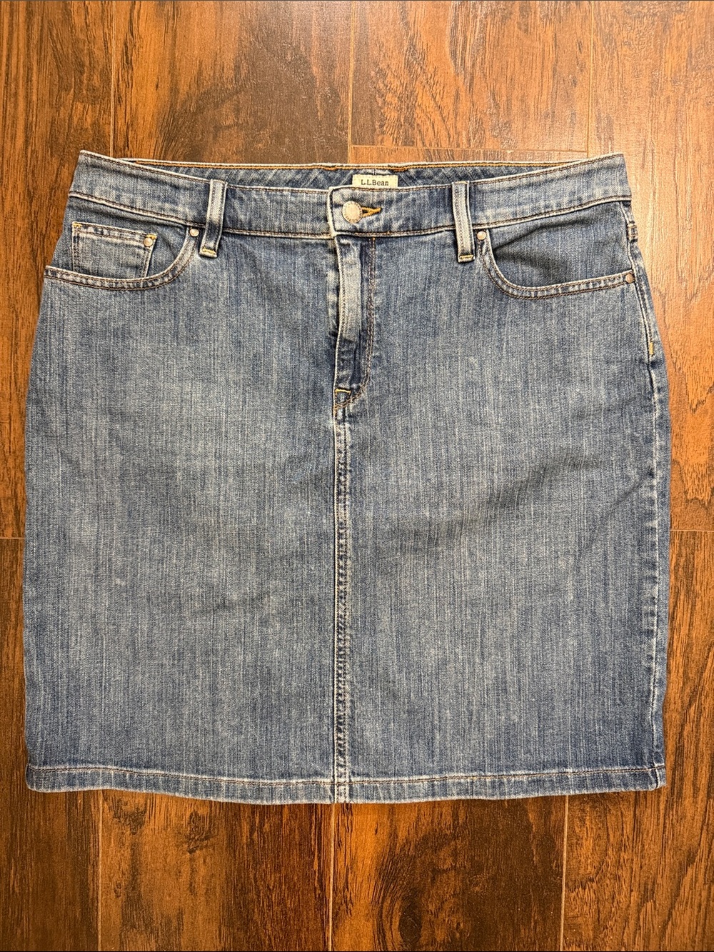 L.L. Bean Favorite Fit Denim Skirt Size 12